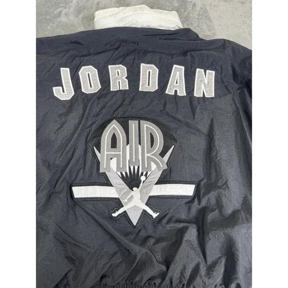 Nike Air Jordan Black and White Windbreaker Jacket - Picture 5 of 15